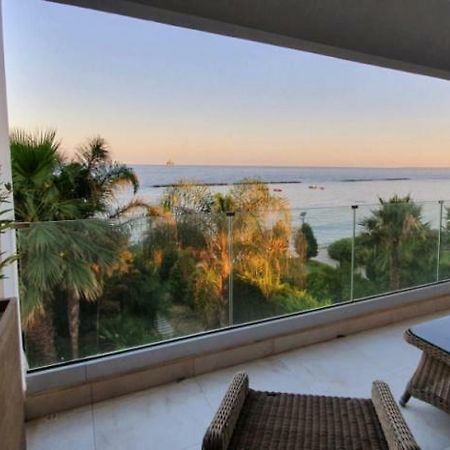 Pegasus Beach Front Apartament Limassol Zewnętrze zdjęcie