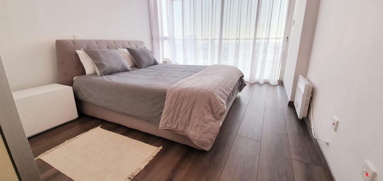 Pegasus Beach Front Apartament Limassol Zewnętrze zdjęcie