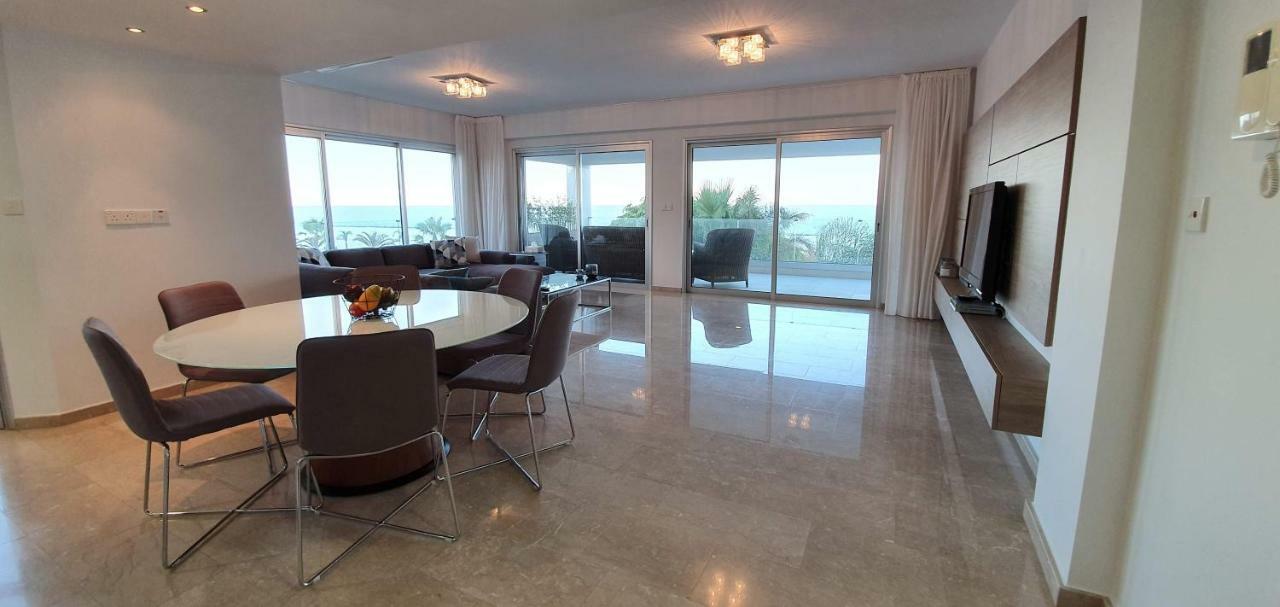 Pegasus Beach Front Apartament Limassol Zewnętrze zdjęcie